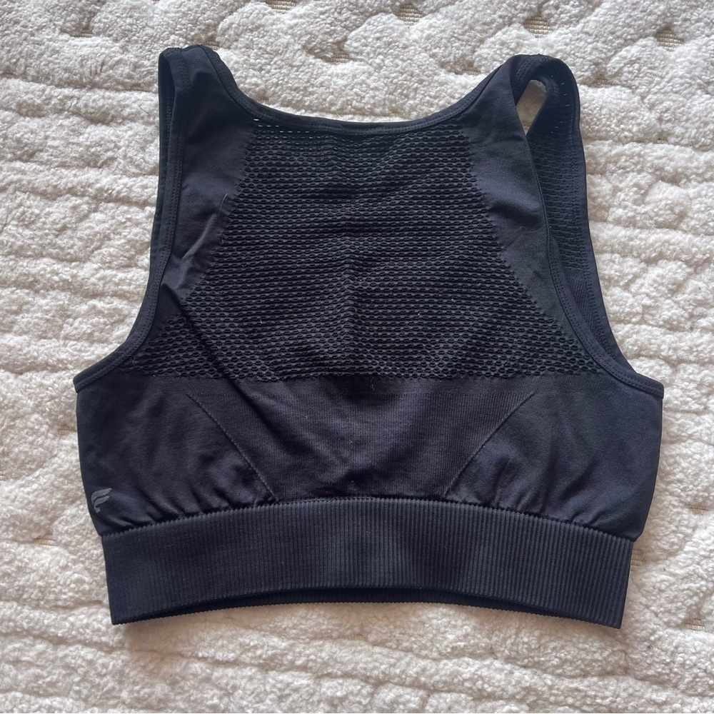 Fabletics Musetta Seamless Sports Bra Black Open Mesh Fabric Women’s medium - Picture 6 of 8